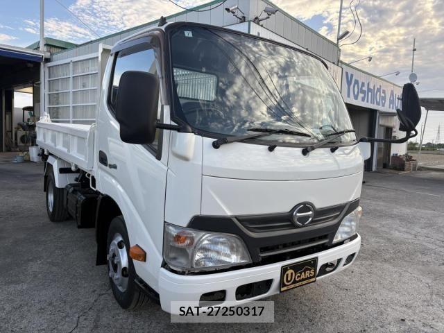 Hino DUTRO 2015-11 8658847-4