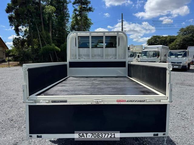 Hino DUTRO 2019-06 8658841-11