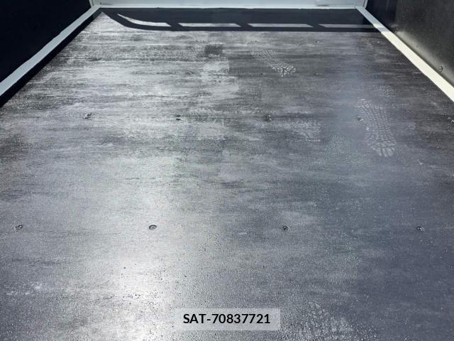 Hino DUTRO 2019-06 8658841-14