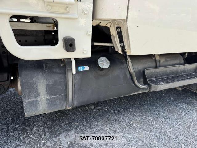 Hino DUTRO 2019-06 8658841-23