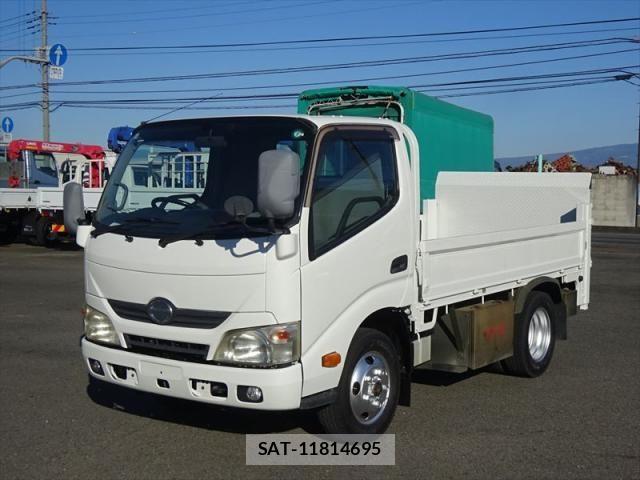 Hino DUTRO 2013-08 8658849-0