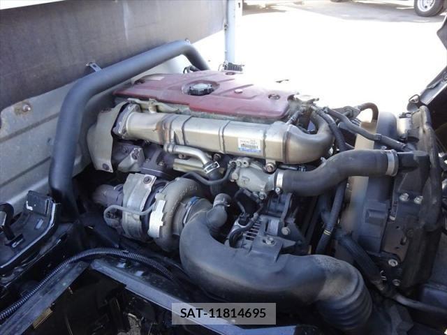 Hino DUTRO 2013-08 8658849-26