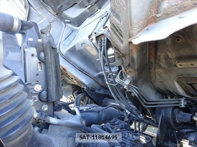 Hino DUTRO 2013-08 8658849-28