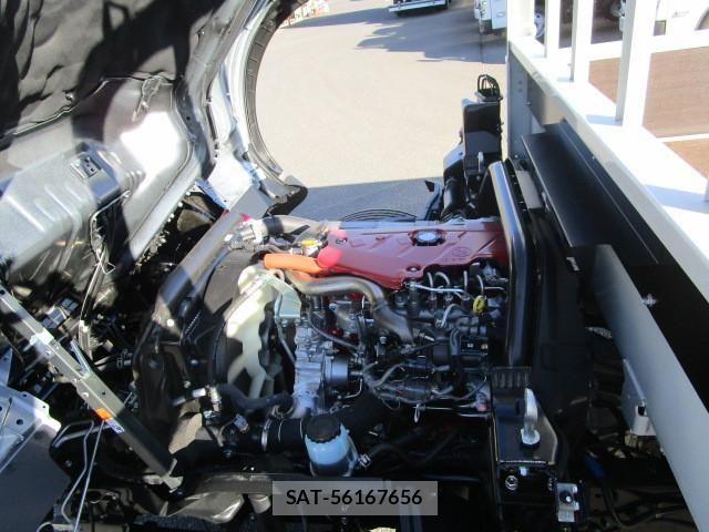 Hino DUTRO 2024-05 8658830-23