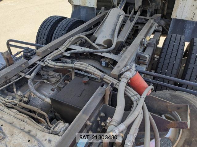 Hino DUTRO 2017-02 8658827-20