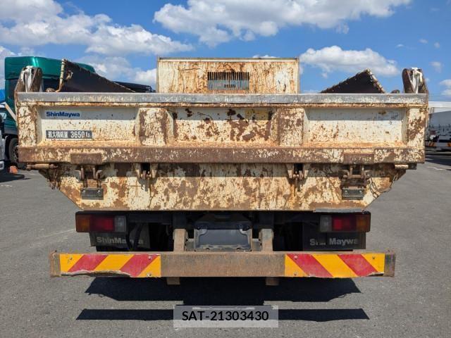 Hino DUTRO 2017-02 8658827-6