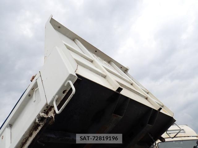 Hino DUTRO 2012-10 8658848-15