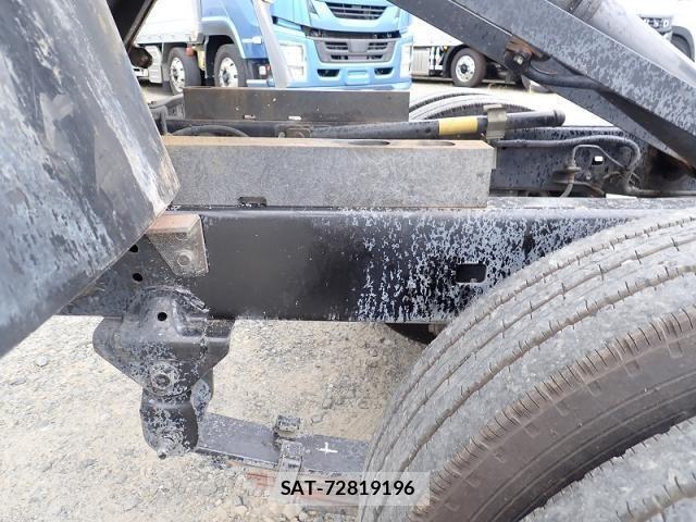 Hino DUTRO 2012-10 8658848-18