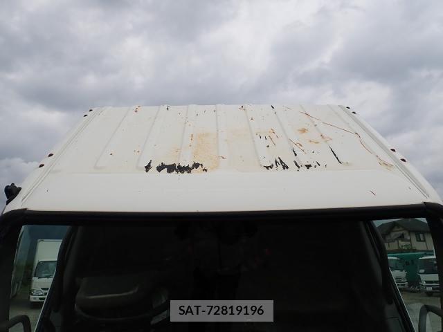 Hino DUTRO 2012-10 8658848-23