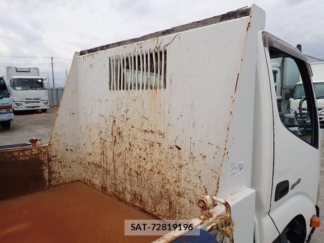 Hino DUTRO 2012-10 8658848-8
