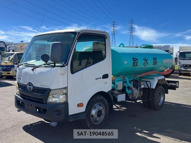 Hino DUTRO 2012-01 8685473-0