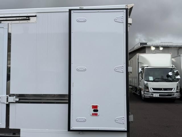 Hino DUTRO 2024-09 8732874-16