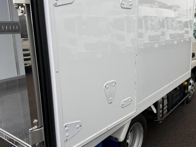 Hino DUTRO 2024-09 8732874-19