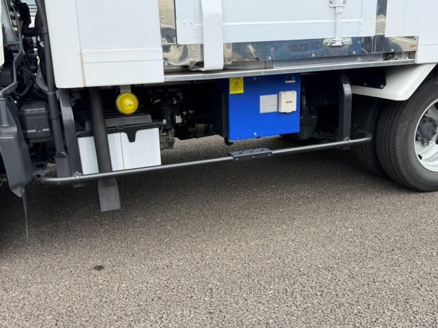 Hino DUTRO 2024-09 8732874-22