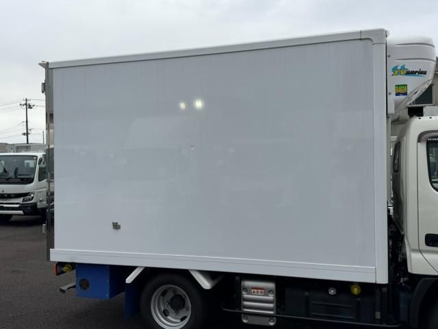 Hino DUTRO 2024-09 8732874-8