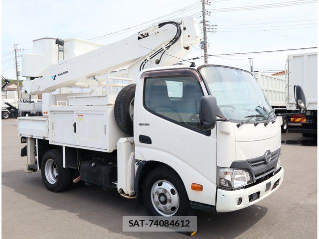 Hino DUTRO 2018-01 8741786-1