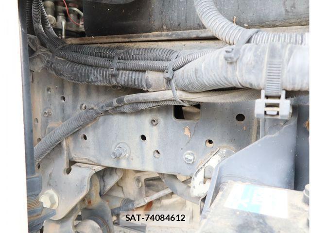 Hino DUTRO 2018-01 8741786-19