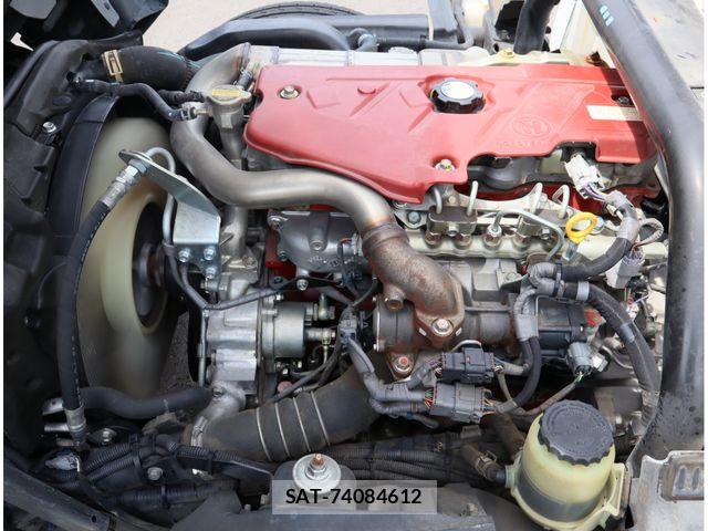 Hino DUTRO 2018-01 8741786-28