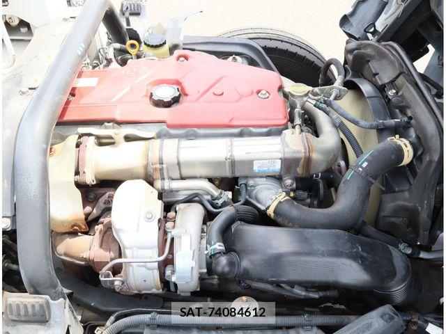 Hino DUTRO 2018-01 8741786-29