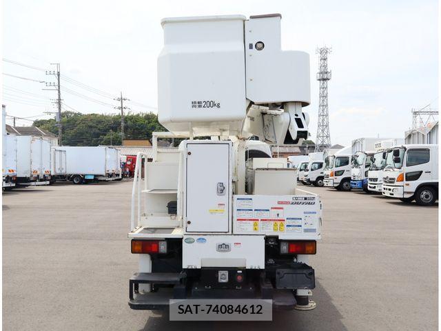Hino DUTRO 2018-01 8741786-3