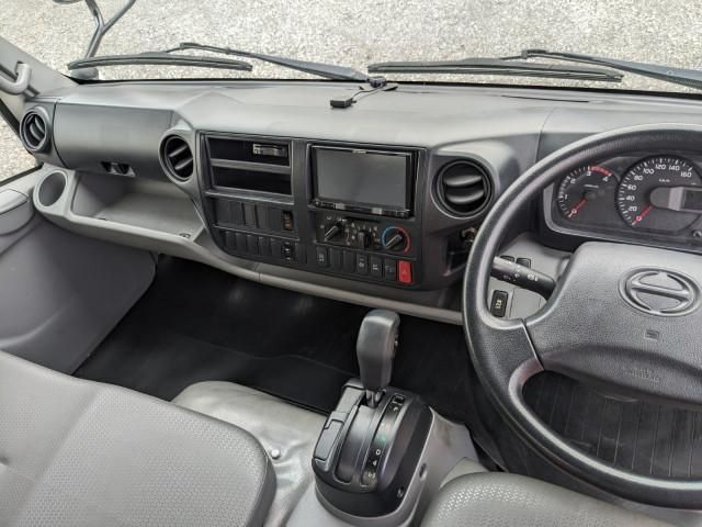 Hino DUTRO 2019-07 8732882-26