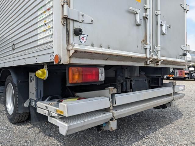 Hino DUTRO 2019-07 8732882-6
