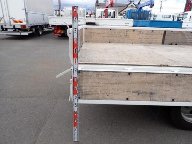 Hino DUTRO 2019-03 8732914-11