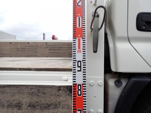 Hino DUTRO 2019-03 8732914-14