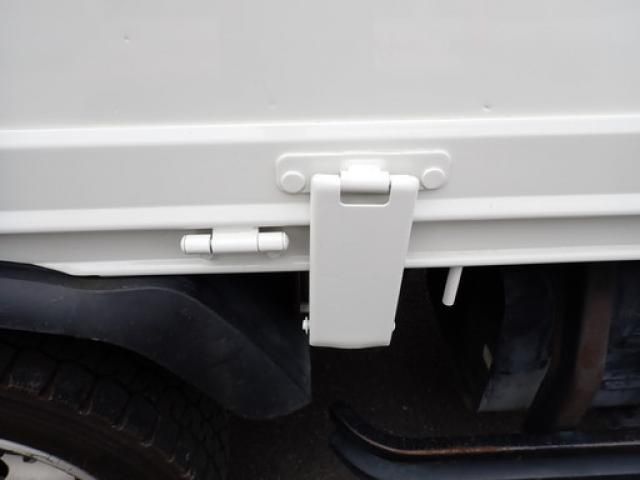 Hino DUTRO 2019-03 8732914-15