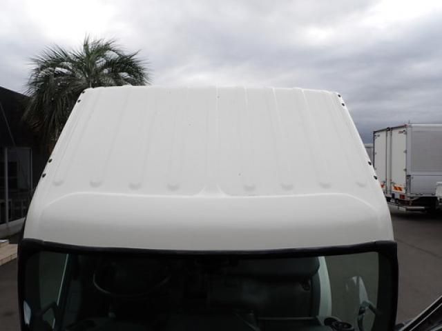 Hino DUTRO 2019-03 8732914-26