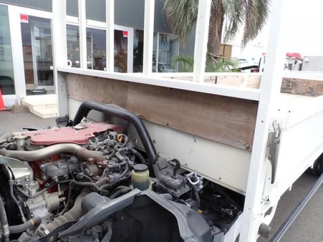 Hino DUTRO 2019-03 8732914-27