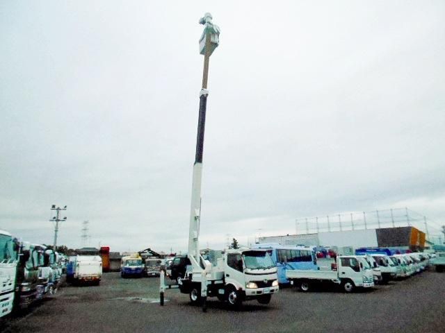 Hino DUTRO 2010-09 8732908-7