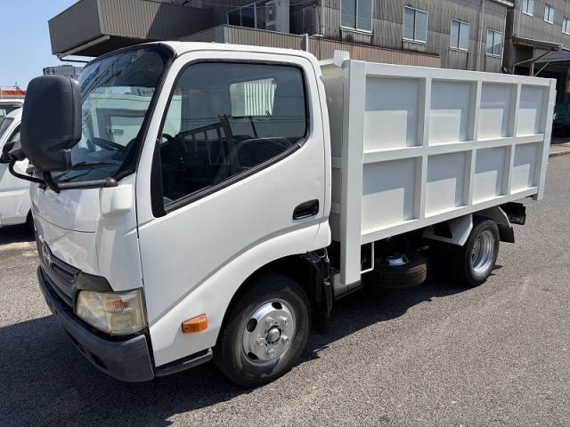 Hino DUTRO 2012-08 8732913-11