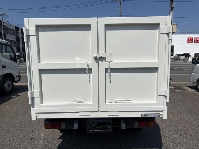 Hino DUTRO 2012-08 8732913-14