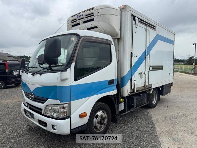 Hino DUTRO 2017-08 8741796-0