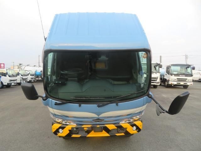 Hino DUTRO 2024-07 8732868-9