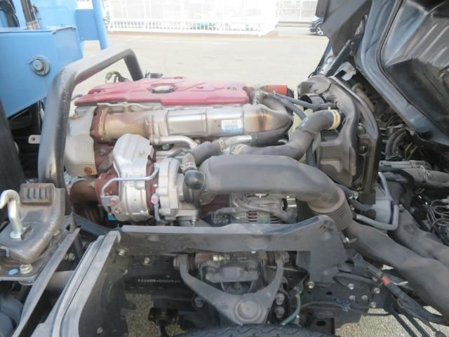 Hino DUTRO 2024-07 8732868-11