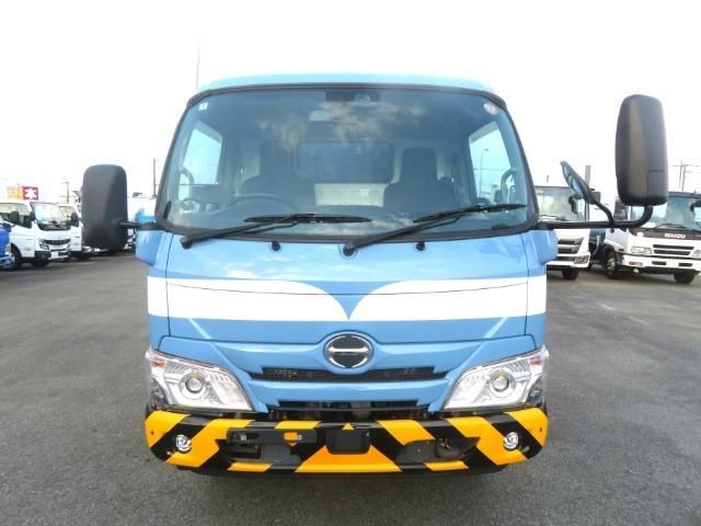 Hino DUTRO 2024-07 8732868-2