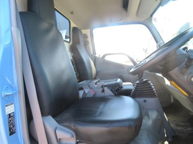 Hino DUTRO 2024-07 8732868-29