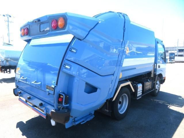 Hino DUTRO 2024-07 8732868-5