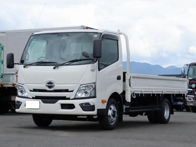 Hino DUTRO 2026-01 8732877-0