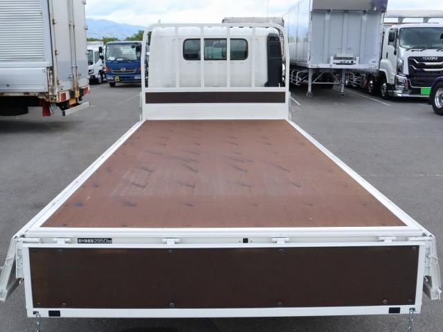 Hino DUTRO 2026-01 8732877-9