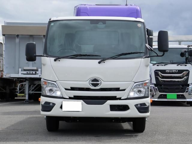 Hino DUTRO 2026-01 8732877-1