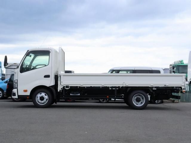 Hino DUTRO 2026-01 8732877-3