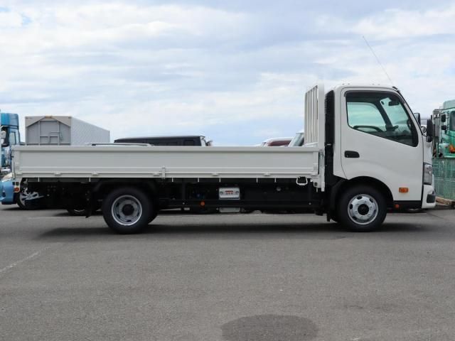 Hino DUTRO 2026-01 8732877-4