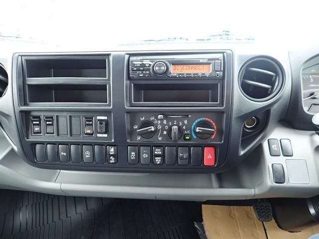Hino DUTRO 2026-01 8732871-19