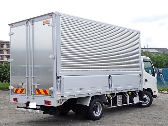 Hino DUTRO 2026-01 8732871-2