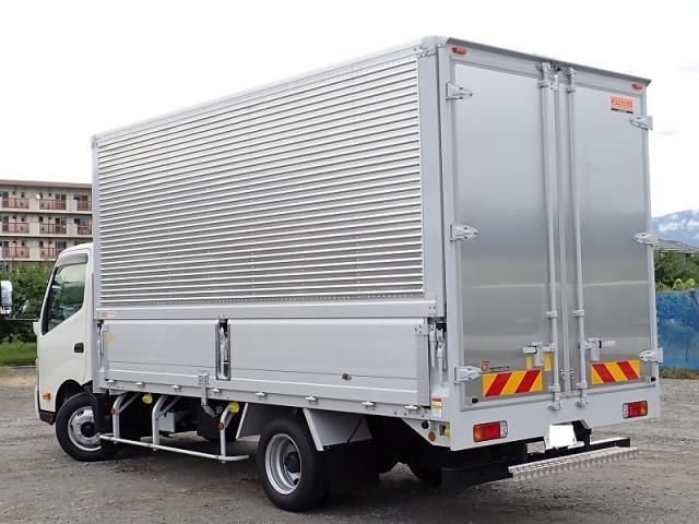 Hino DUTRO 2026-01 8732871-3