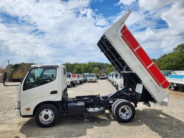 Hino DUTRO 2022-10 8732878-12