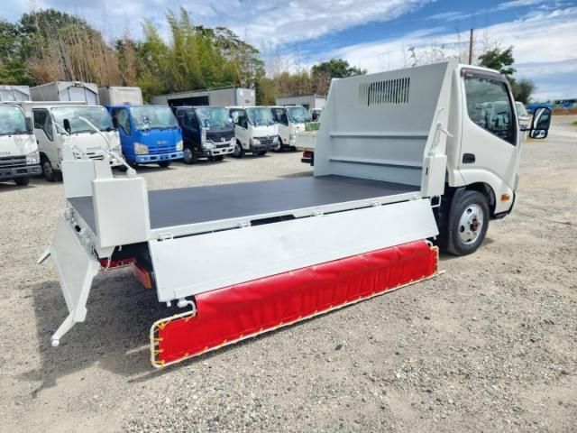 Hino DUTRO 2022-10 8732878-16
